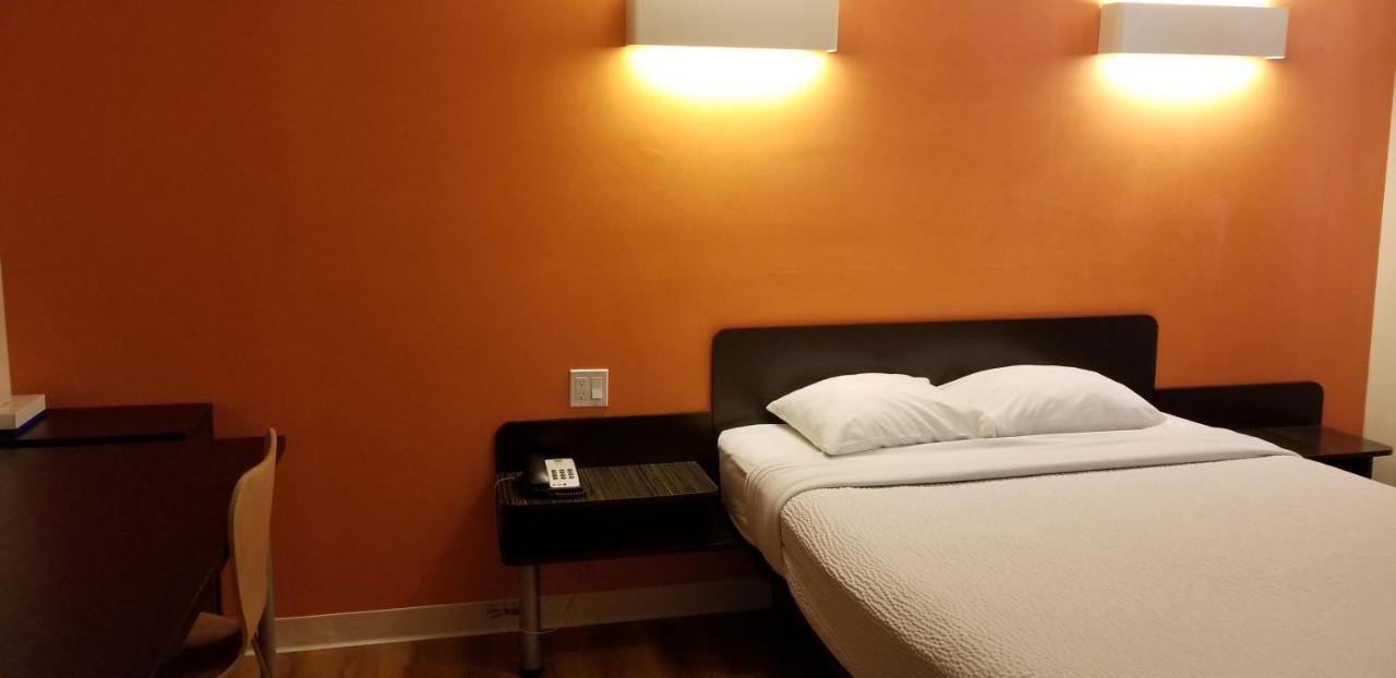 Joys Inn Innisfail, Ab Luaran gambar