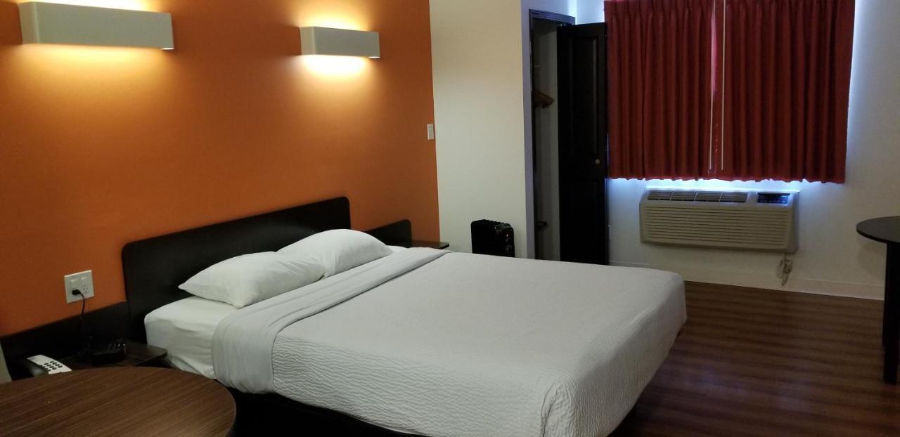 Joys Inn Innisfail, Ab Luaran gambar
