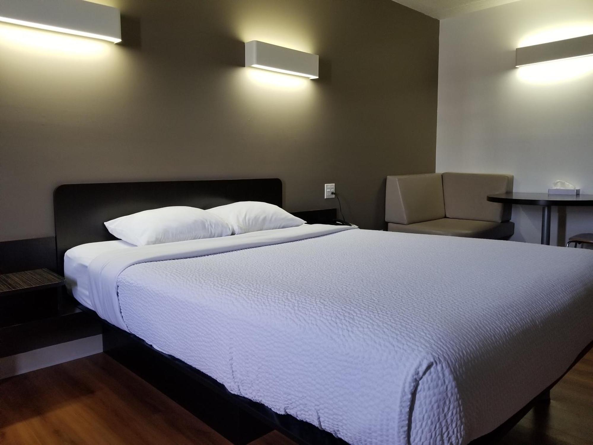 Joys Inn Innisfail, Ab Luaran gambar