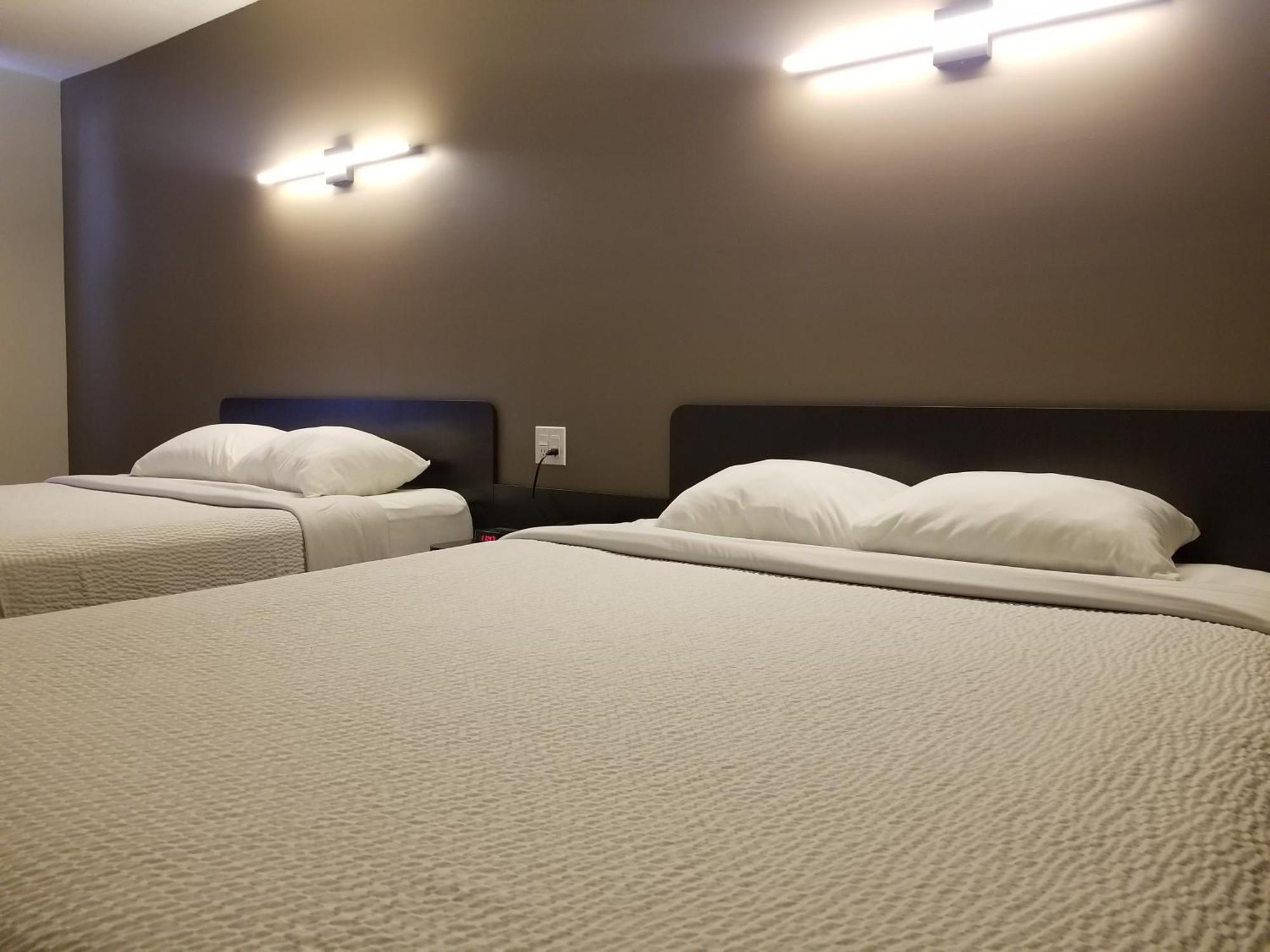 Joys Inn Innisfail, Ab Luaran gambar
