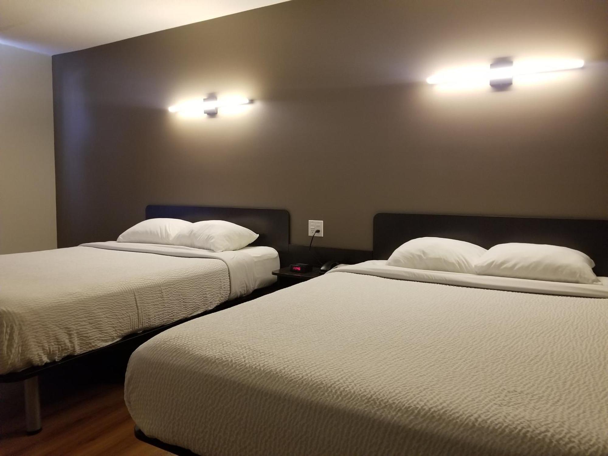 Joys Inn Innisfail, Ab Luaran gambar