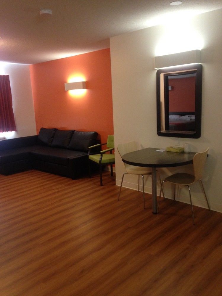 Joys Inn Innisfail, Ab Luaran gambar